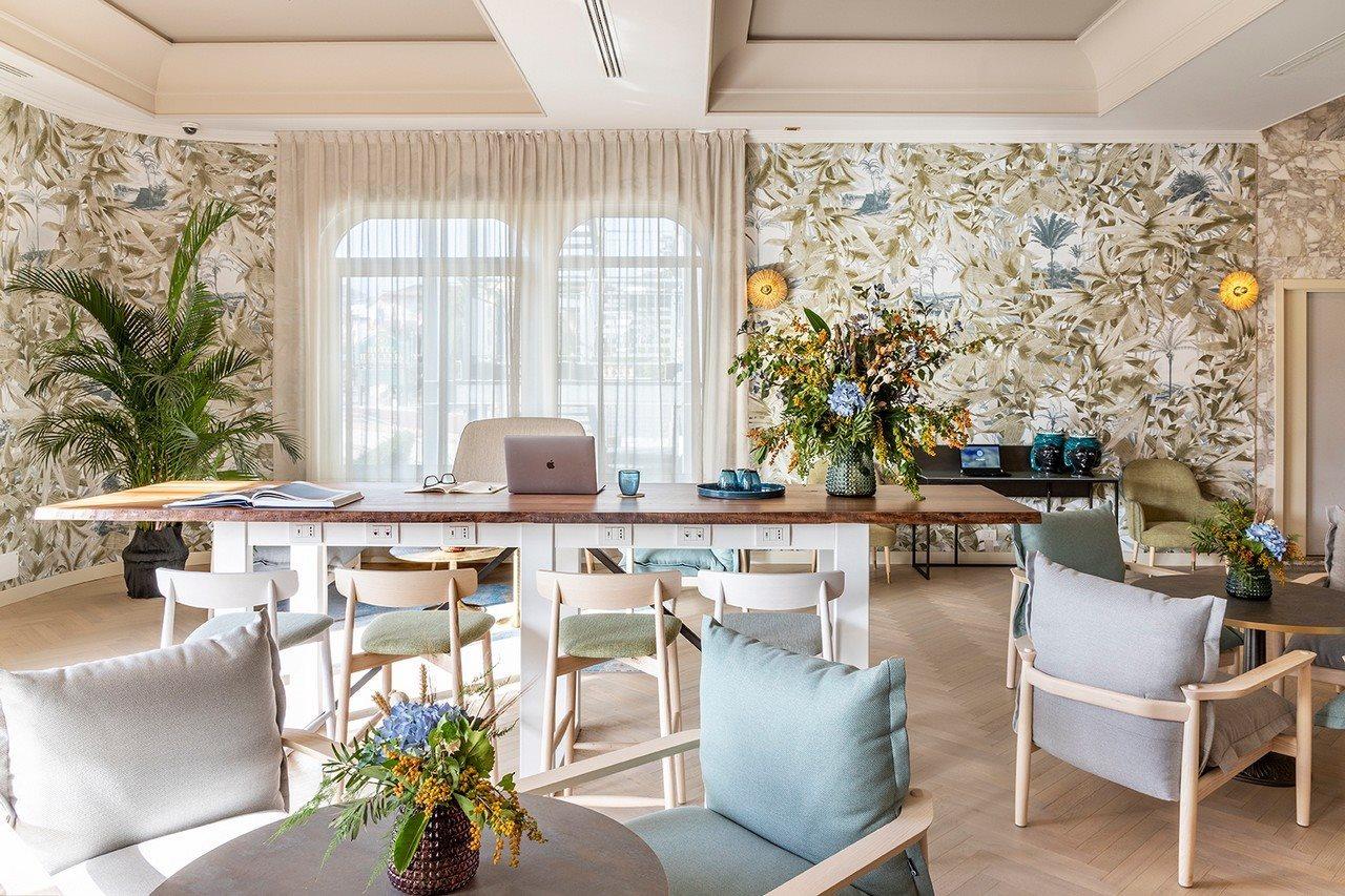 Rg Naxos Hotel