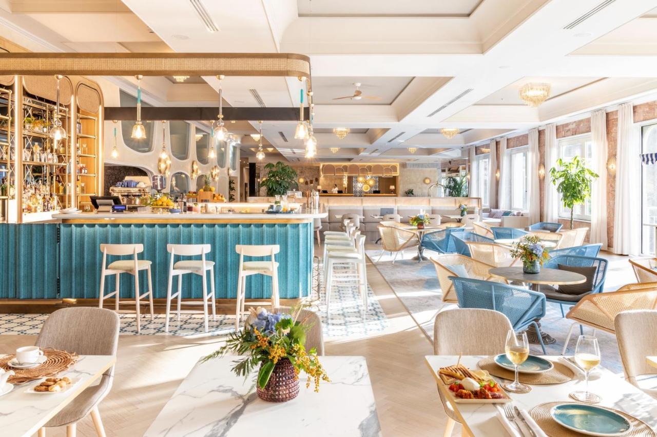 Rg Naxos Hotel 4*